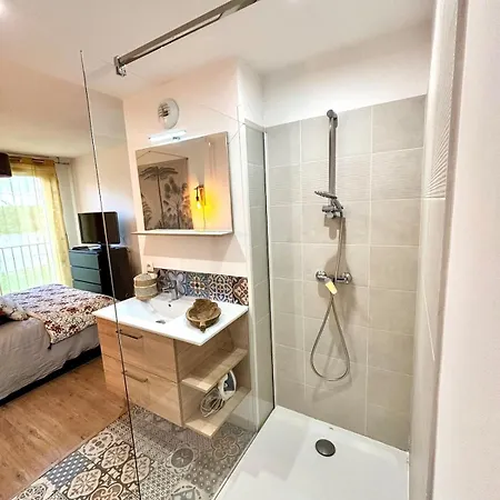 Cosy - Airport - Wifi - Park Appartement *
